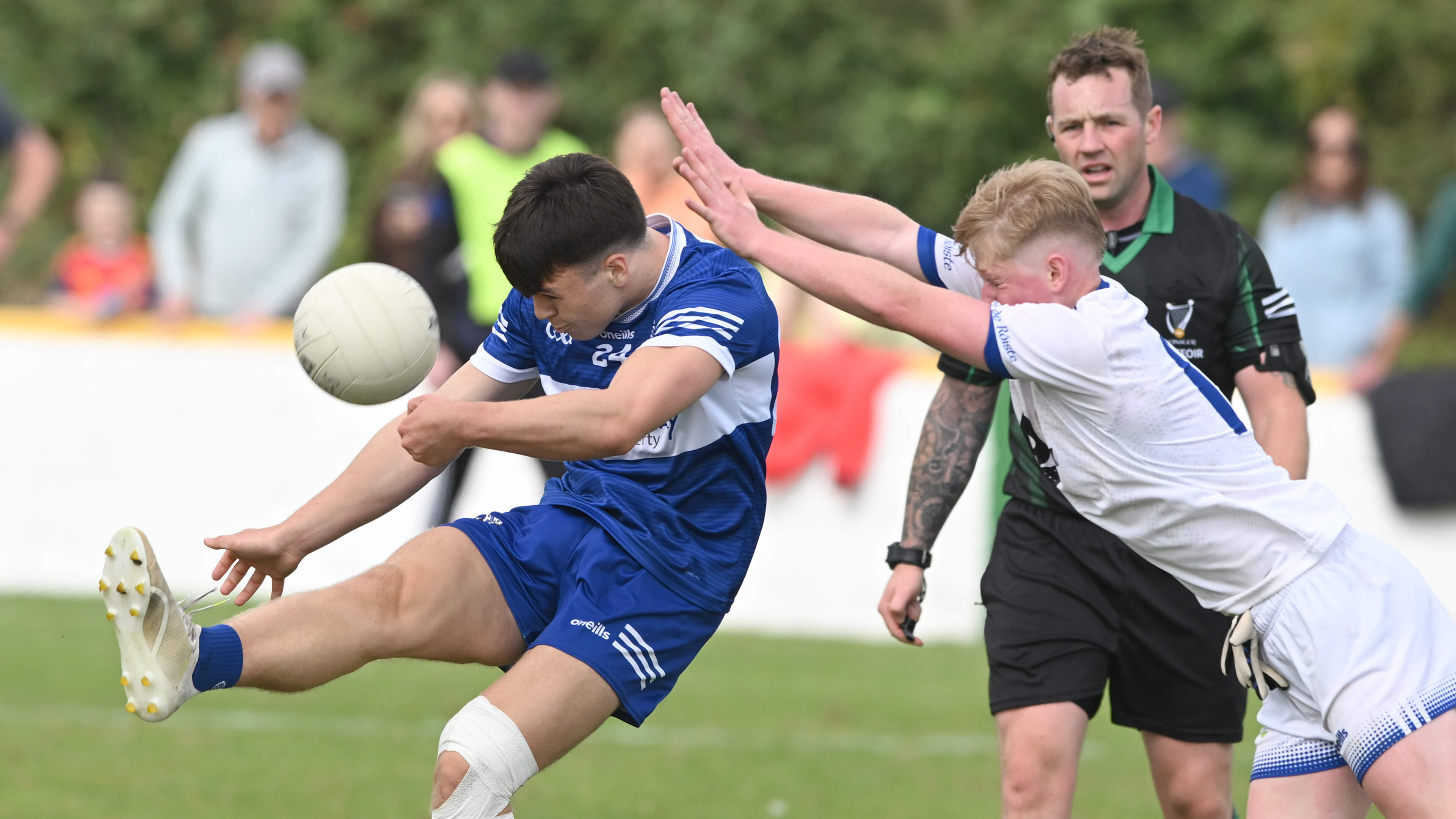 Dundalk Gaels kick into life only after Dylan McKeown sees red to get the better of Roche Emmets